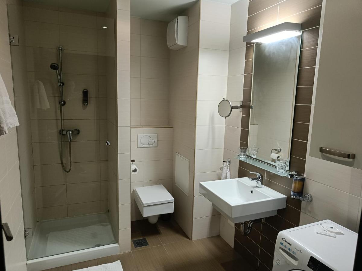 Nitro Rooms Ljubljana Buitenkant foto