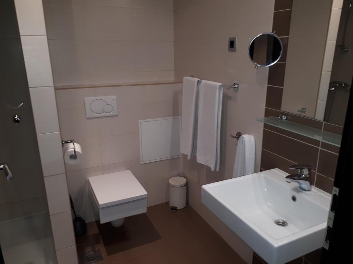 Nitro Rooms Ljubljana Buitenkant foto