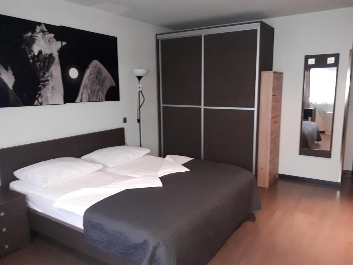 Nitro Rooms Ljubljana Buitenkant foto