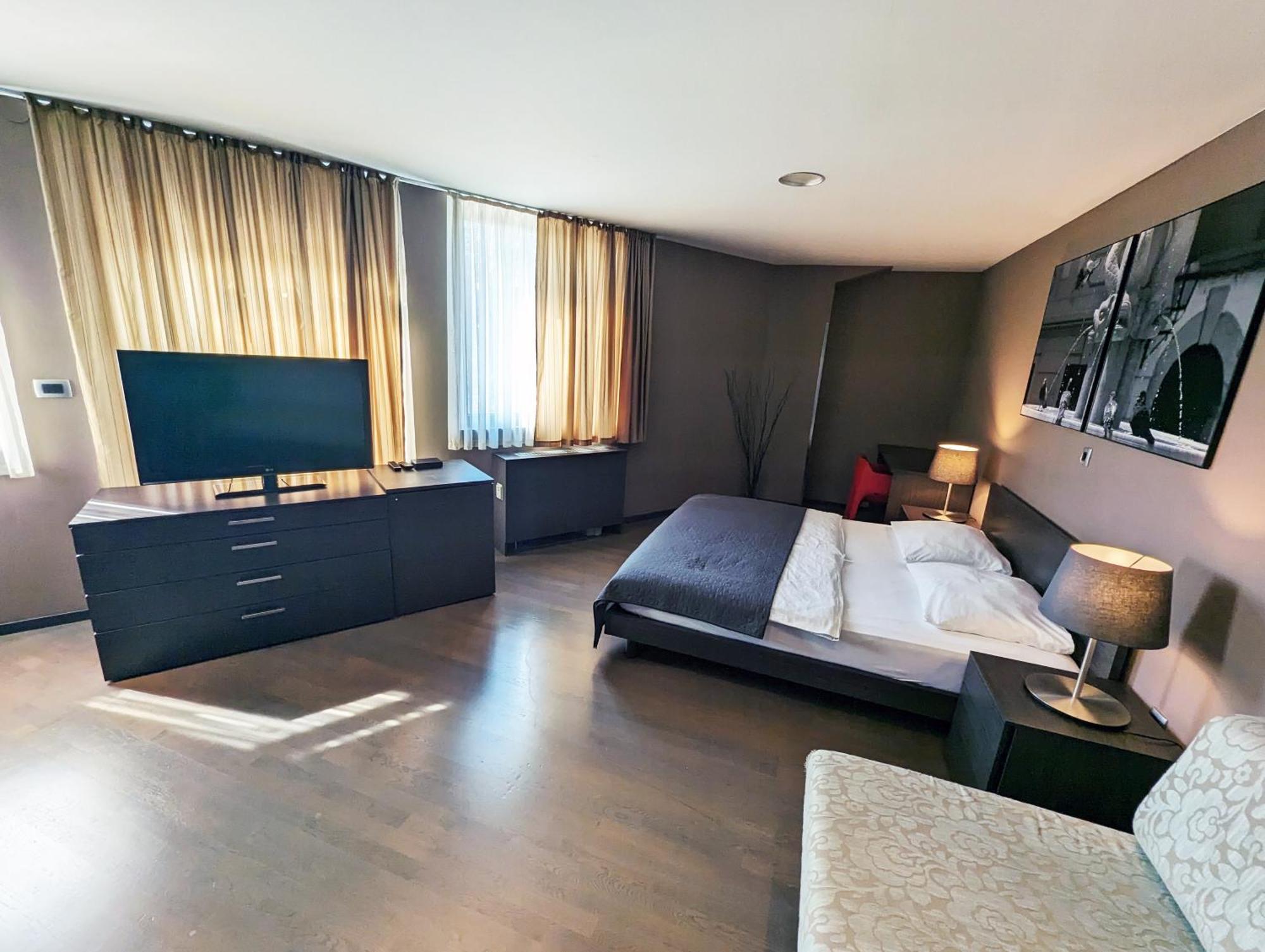 Nitro Rooms Ljubljana Buitenkant foto
