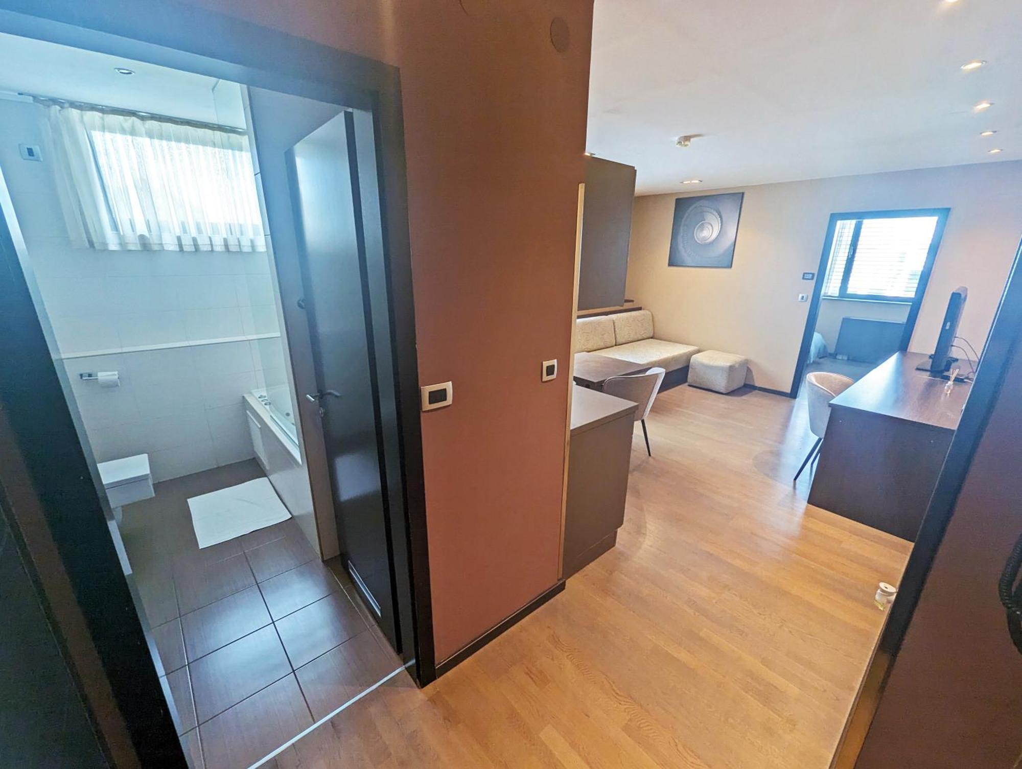 Nitro Rooms Ljubljana Buitenkant foto